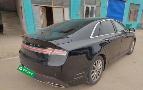 Lincoln MKZ II рестайлинг, 2020 год, 2 300 000 рублей, 5 фотография