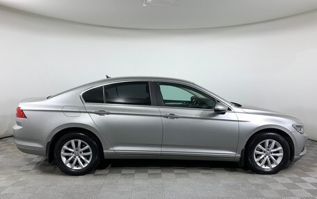 Volkswagen Passat B8 рестайлинг, 2017 год, 1 427 000 рублей, 4 фотография