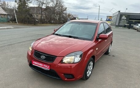 KIA Rio II, 2011 год, 641 000 рублей, 1 фотография