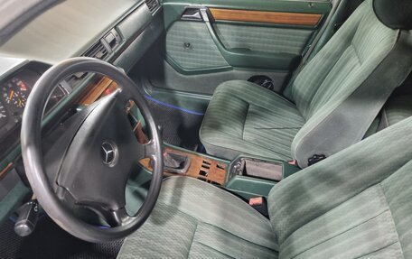 Mercedes-Benz W124, 1992 год, 190 000 рублей, 9 фотография