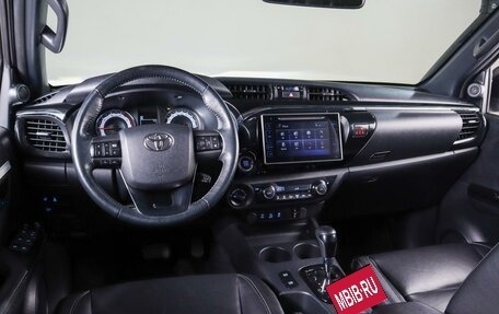 Toyota Hilux VIII, 2019 год, 4 999 000 рублей, 8 фотография