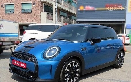 MINI Hatch, 2021 год, 2 300 200 рублей, 1 фотография