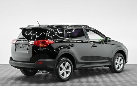 Toyota RAV4, 2013 год, 1 995 000 рублей, 3 фотография