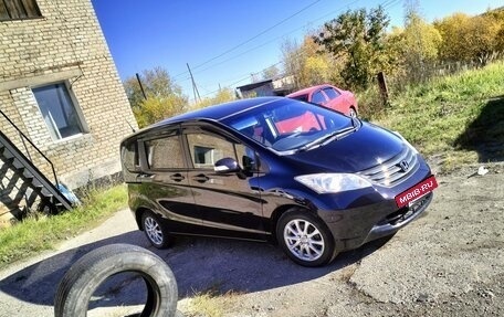 Honda Freed I, 2012 год, 1 050 000 рублей, 4 фотография