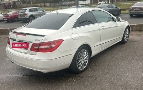 Mercedes-Benz E-Класс, 2010 год, 1 250 000 рублей, 5 фотография