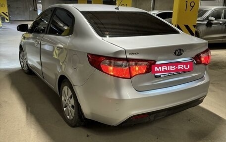 KIA Rio III рестайлинг, 2013 год, 1 050 000 рублей, 6 фотография