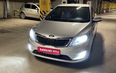 KIA Rio III рестайлинг, 2013 год, 1 050 000 рублей, 3 фотография