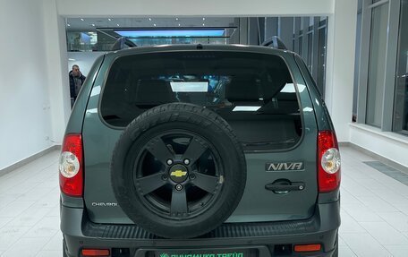 Chevrolet Niva I рестайлинг, 2017 год, 913 000 рублей, 4 фотография