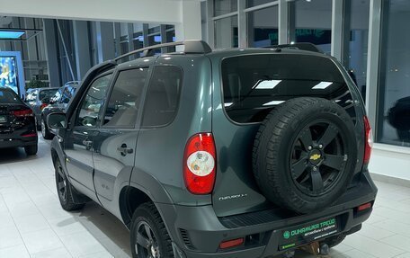 Chevrolet Niva I рестайлинг, 2017 год, 913 000 рублей, 8 фотография