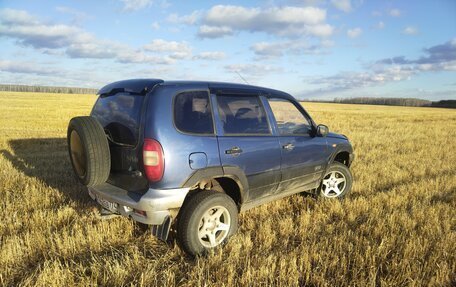 Chevrolet Niva I рестайлинг, 2006 год, 300 000 рублей, 3 фотография