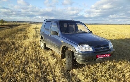 Chevrolet Niva I рестайлинг, 2006 год, 300 000 рублей, 2 фотография