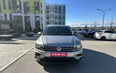 Volkswagen Tiguan II, 2018 год, 3 450 000 рублей, 2 фотография