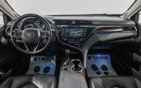 Toyota Camry, 2018 год, 3 498 000 рублей, 6 фотография