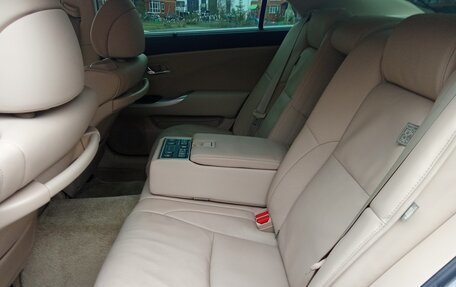 Toyota Crown Majesta, 2010 год, 1 100 000 рублей, 9 фотография