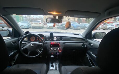 Mitsubishi Outlander III рестайлинг 3, 2006 год, 750 000 рублей, 5 фотография