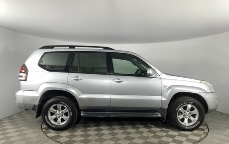 Toyota Land Cruiser Prado 120 рестайлинг, 2007 год, 2 190 000 рублей, 4 фотография