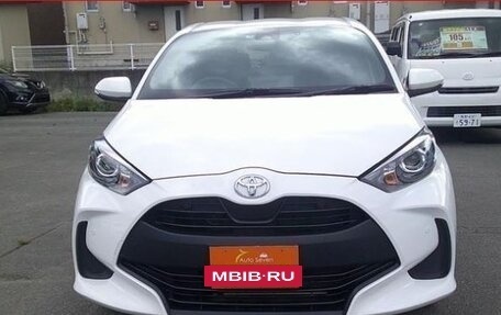 Toyota Yaris, 2020 год, 1 300 000 рублей, 2 фотография