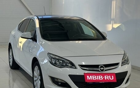 Opel Astra J, 2013 год, 900 000 рублей, 3 фотография