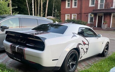 Dodge Challenger III рестайлинг 2, 2021 год, 11 900 000 рублей, 7 фотография