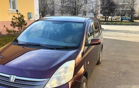 Toyota ISis I, 2005 год, 920 000 рублей, 2 фотография