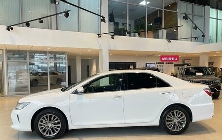 Toyota Camry, 2016 год, 2 395 000 рублей, 2 фотография