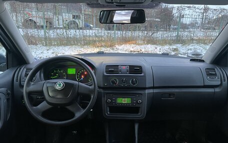 Skoda Fabia II, 2010 год, 580 000 рублей, 10 фотография