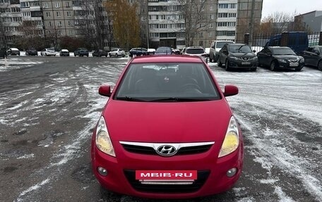 Hyundai i20 IB рестайлинг, 2010 год, 730 000 рублей, 2 фотография