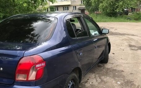 Toyota Platz, 1999 год, 299 000 рублей, 4 фотография