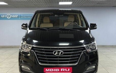 Hyundai H-1 II рестайлинг, 2021 год, 3 749 000 рублей, 2 фотография