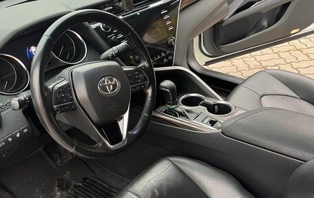 Toyota Camry, 2018 год, 2 899 000 рублей, 9 фотография