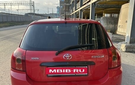 Toyota Corolla, 2004 год, 850 000 рублей, 2 фотография