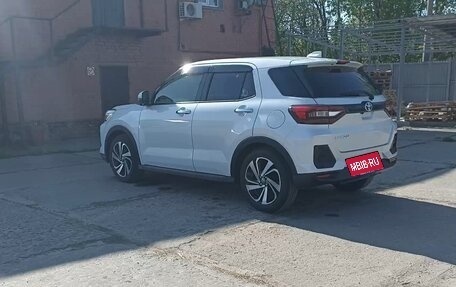 Toyota Raize I, 2020 год, 1 950 000 рублей, 2 фотография