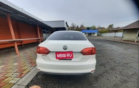 Volkswagen Jetta VI, 2013 год, 1 300 000 рублей, 4 фотография