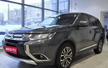 Mitsubishi Outlander III рестайлинг 3, 2016 год, 1 849 000 рублей, 1 фотография