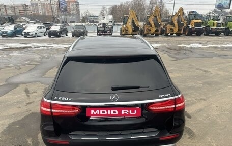 Mercedes-Benz E-Класс, 2019 год, 5 490 000 рублей, 5 фотография