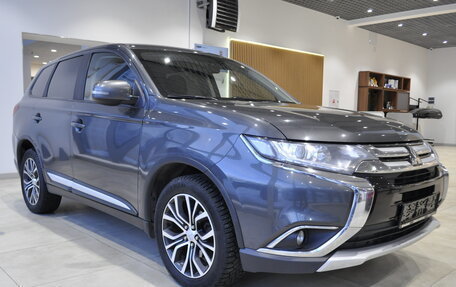 Mitsubishi Outlander III рестайлинг 3, 2016 год, 1 849 000 рублей, 2 фотография