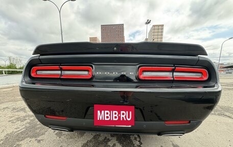 Dodge Challenger III рестайлинг 2, 2022 год, 5 580 000 рублей, 29 фотография