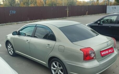 Toyota Avensis III рестайлинг, 2006 год, 900 000 рублей, 2 фотография