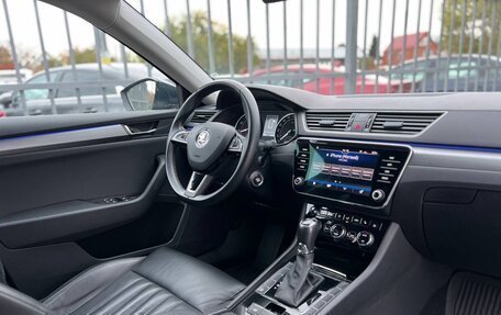 Skoda Superb III рестайлинг, 2018 год, 2 449 000 рублей, 15 фотография