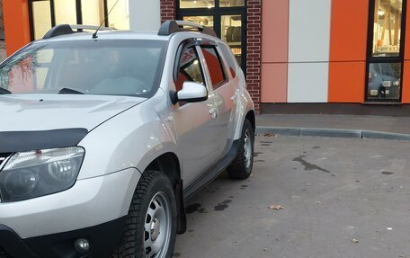 Renault Duster I рестайлинг, 2014 год, 930 000 рублей, 2 фотография