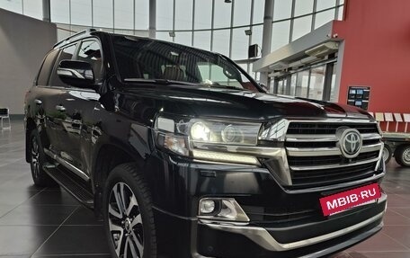 Toyota Land Cruiser 200, 2018 год, 7 795 000 рублей, 2 фотография