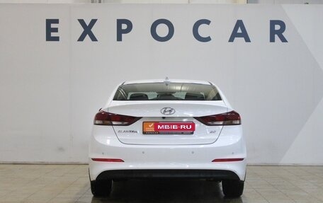 Hyundai Elantra VI рестайлинг, 2018 год, 1 899 000 рублей, 4 фотография