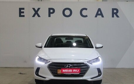 Hyundai Elantra VI рестайлинг, 2018 год, 1 899 000 рублей, 8 фотография