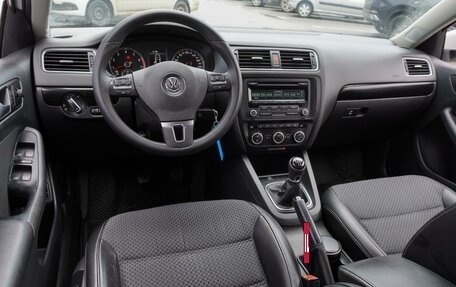 Volkswagen Jetta VI, 2013 год, 1 299 000 рублей, 6 фотография