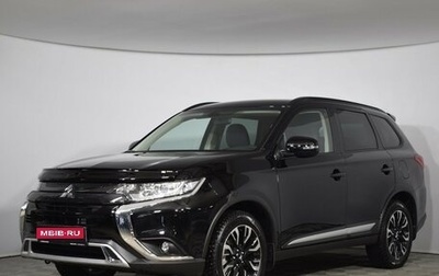 Mitsubishi Outlander III рестайлинг 3, 2022 год, 3 900 000 рублей, 1 фотография