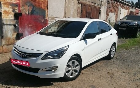 Hyundai Solaris II рестайлинг, 2015 год, 1 150 000 рублей, 6 фотография