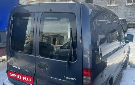 Opel Combo C, 2008 год, 410 000 рублей, 3 фотография