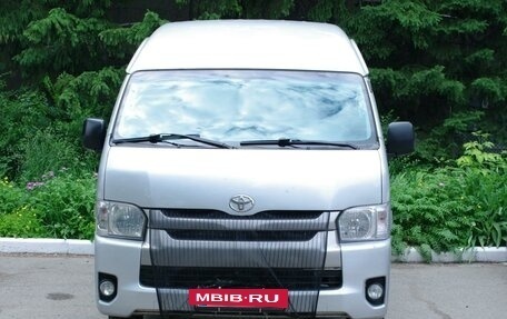 Toyota HiAce H200, 2014 год, 3 500 000 рублей, 2 фотография