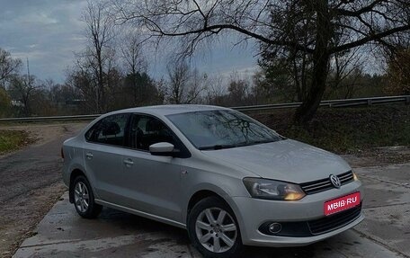 Volkswagen Polo VI (EU Market), 2014 год, 800 000 рублей, 1 фотография