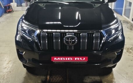 Toyota Land Cruiser Prado 150 рестайлинг 2, 2018 год, 5 700 000 рублей, 2 фотография